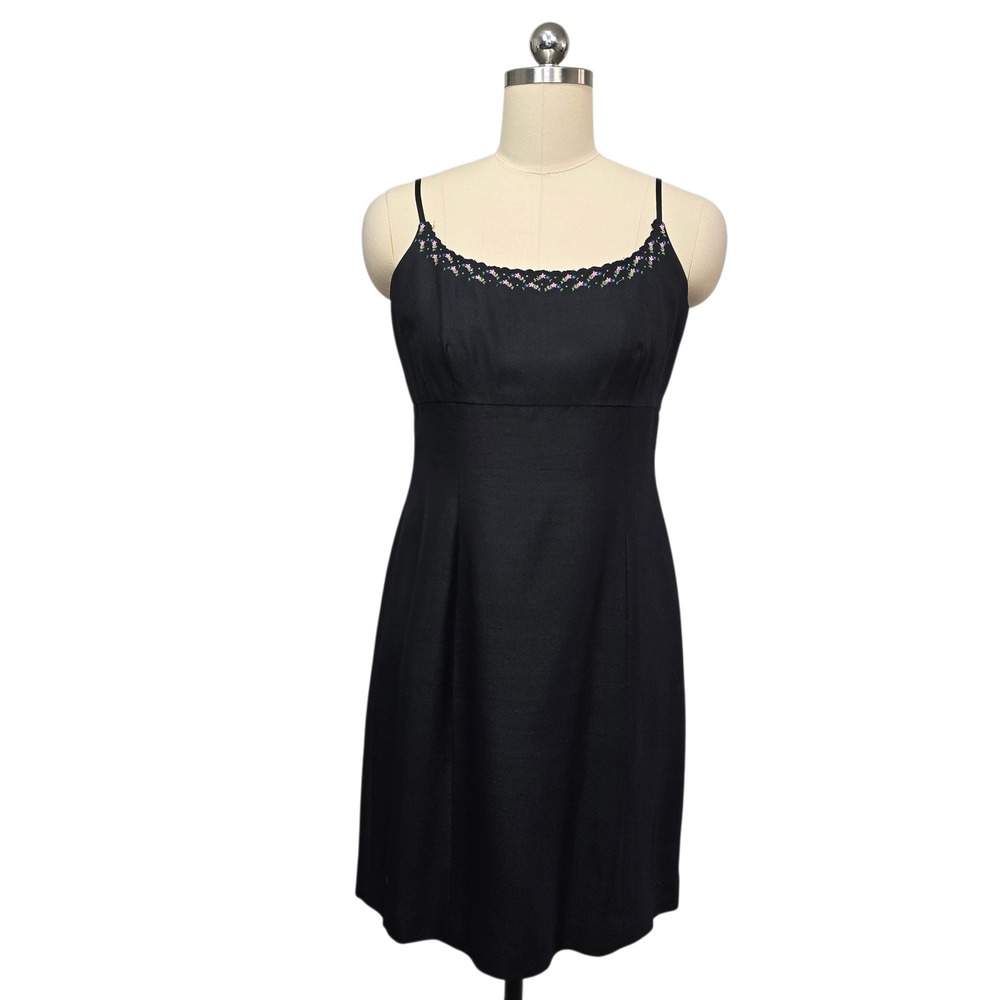 Vintage Ann Taylor Petites Black Spaghetti‎ Strap Embroidered Mini Dress Size 6